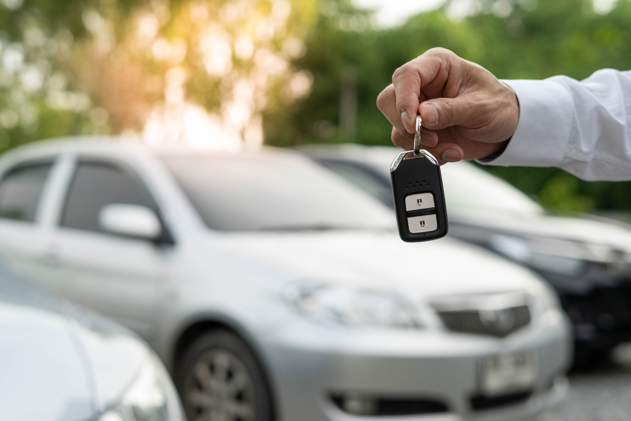 Importante agencia de autos en Fisherton busca personal